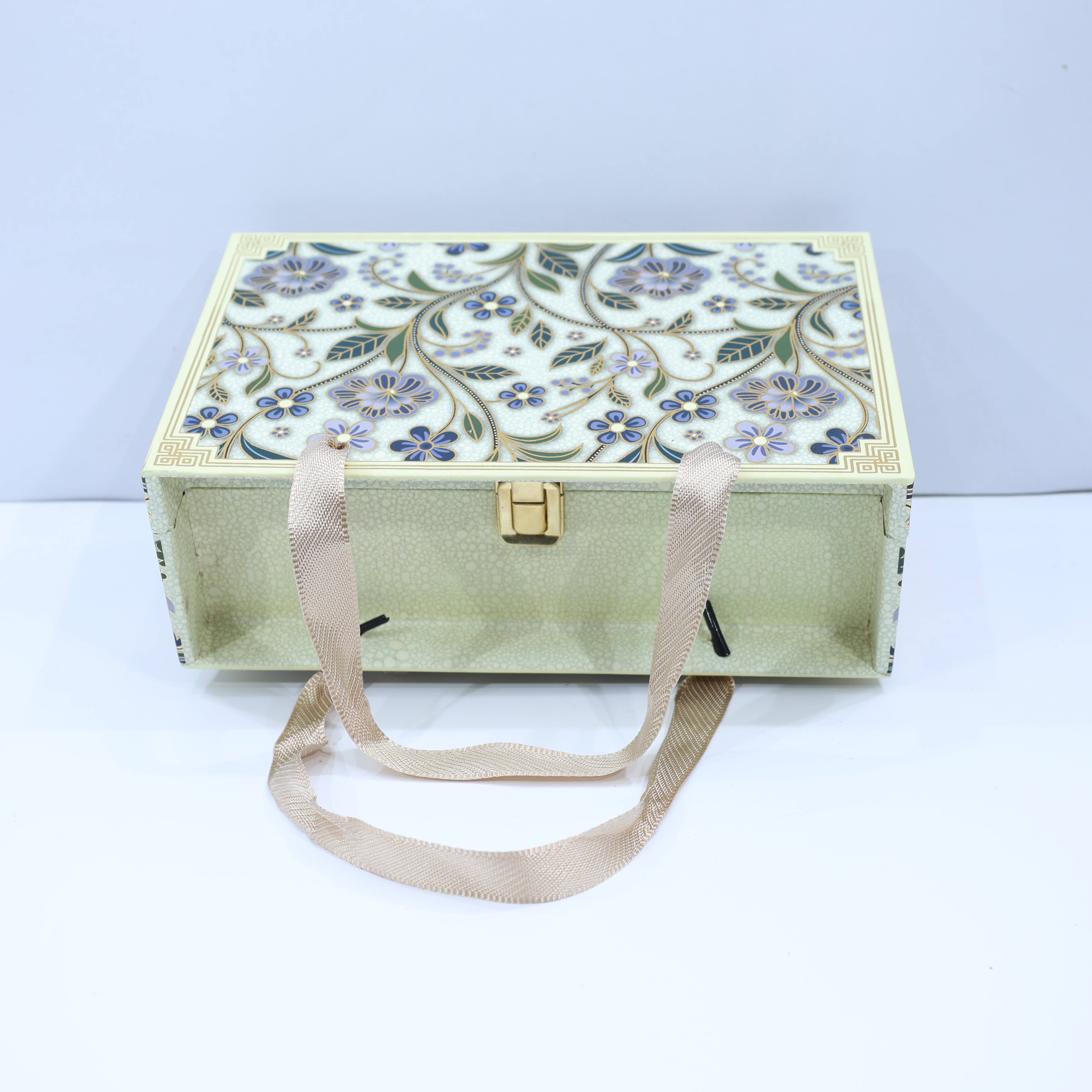 FLORAL MDF HANDLE BOX WITH 2 TIN JARS100 GRAMS MDF BAG BOX SCODIX FOILED