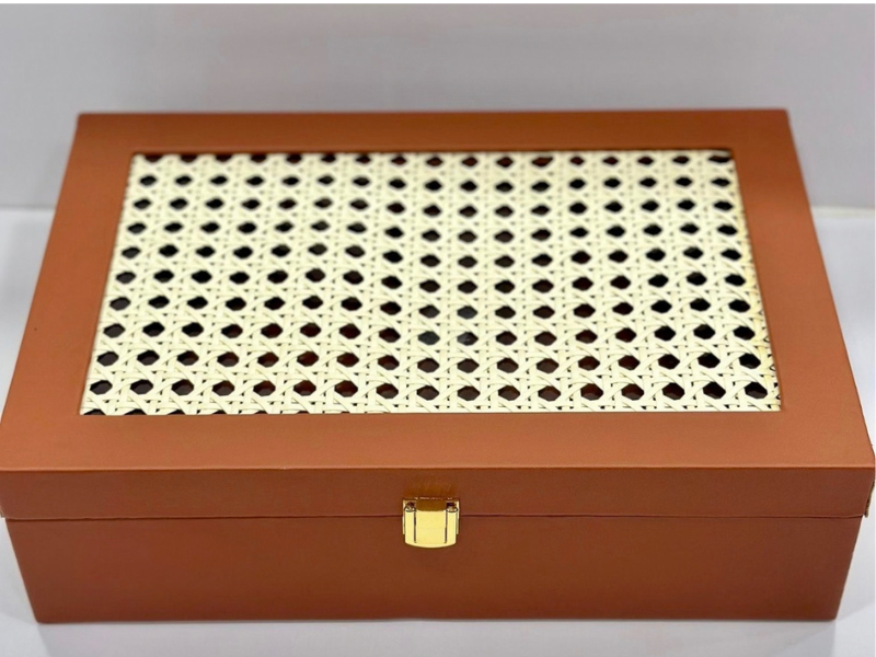 RATTAN TRUNKS (Natural cane)