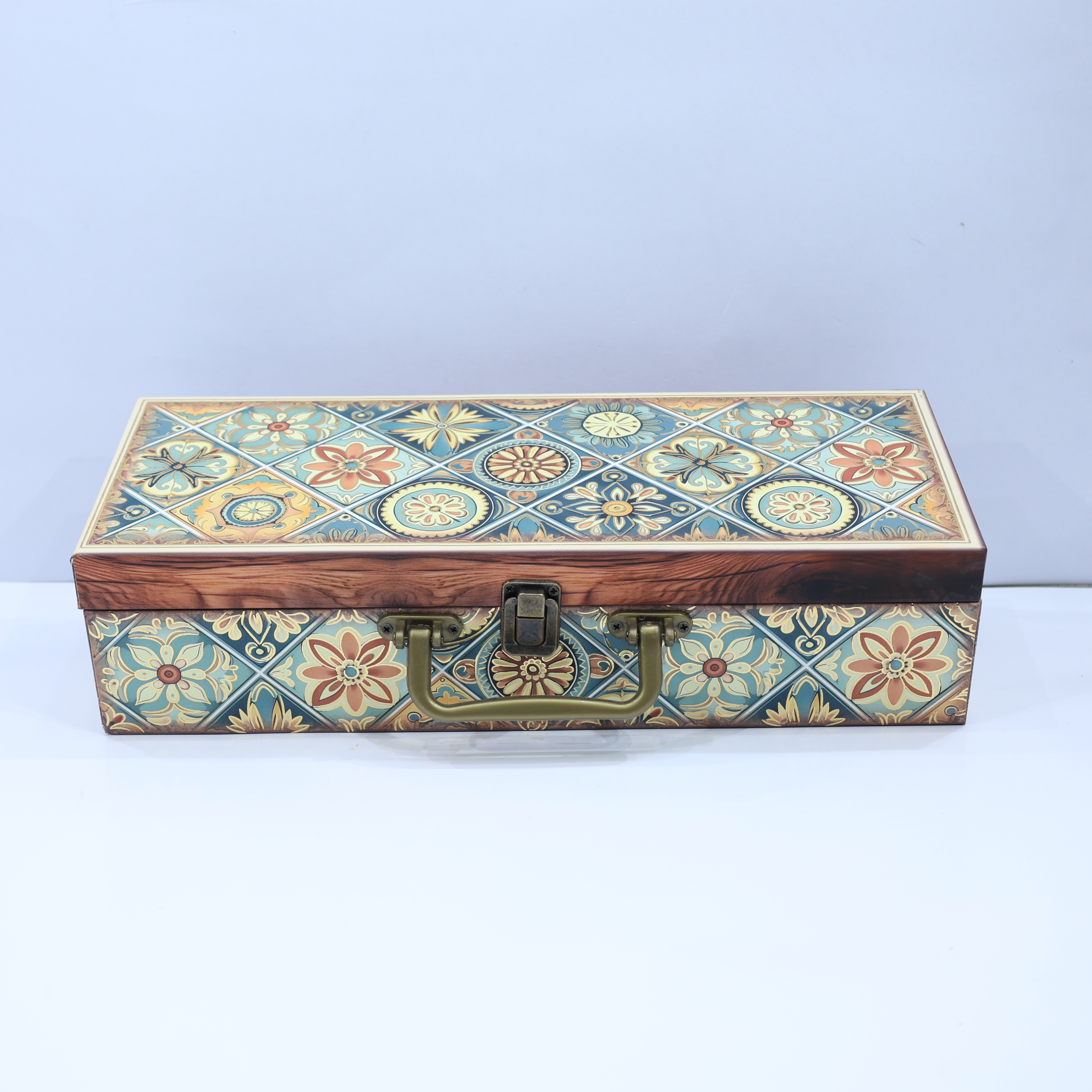 ROYAL HERITAGE MDF BOX WITH 3 JARS SCODIX FOILED 150 GRAMS-200GRAMS