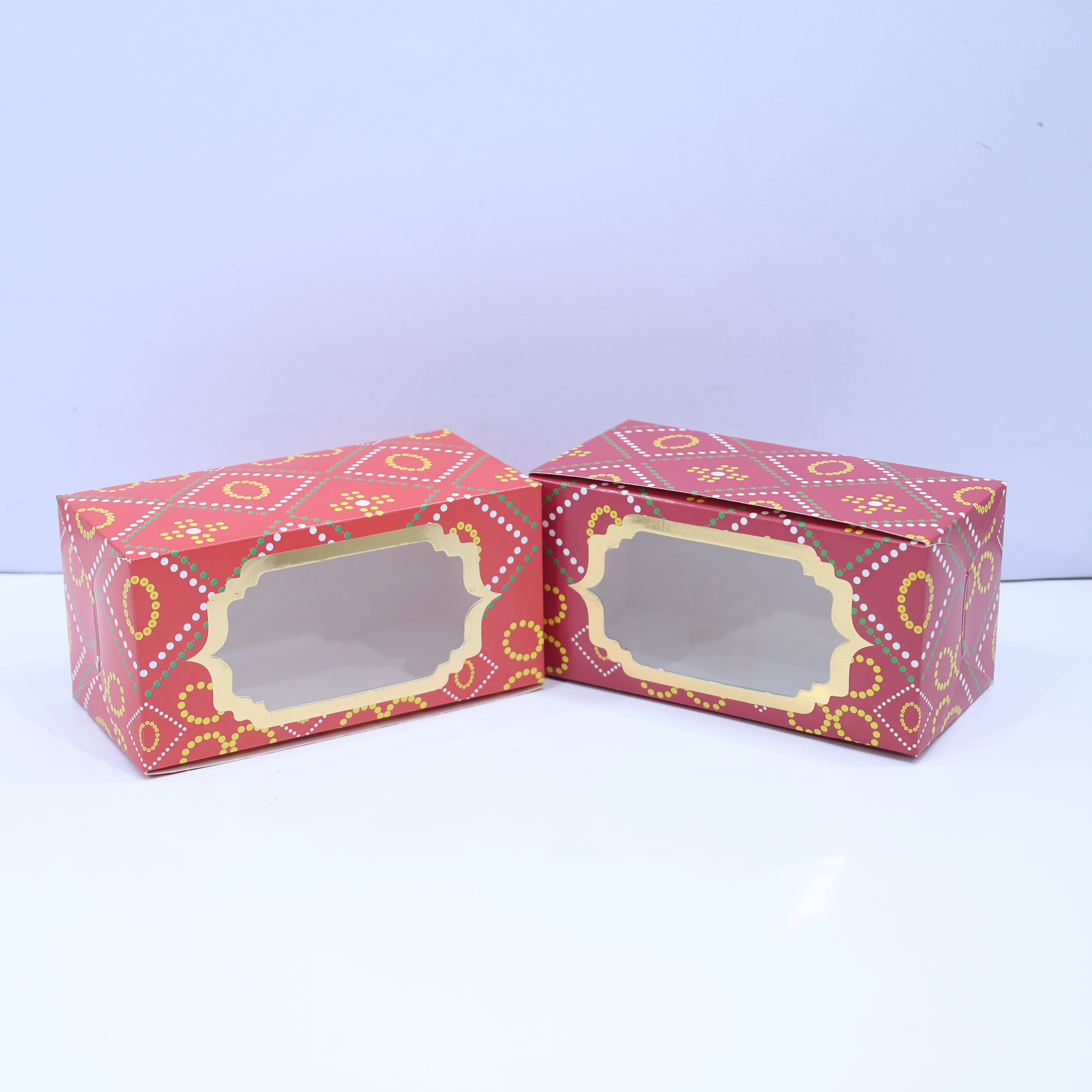 LADOO BOX BANDHANI PRINT WITH GOLD FOIL Size:3x6x3