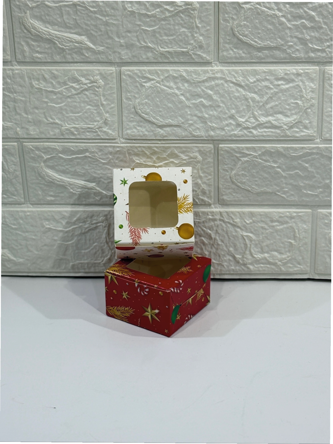 BROWNIE BOX SIZE : 3 x 3 x 2