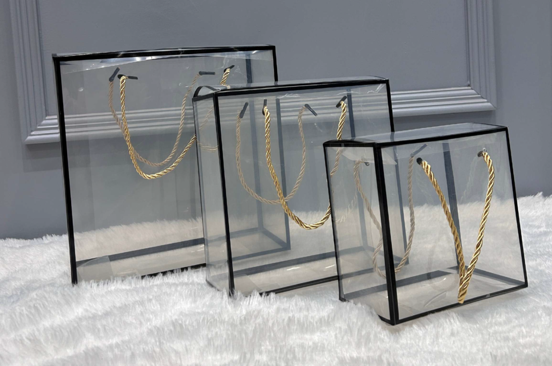 Premium Transparent PVC Gift Box with Rope Handle: 8 x 8 x 3.5 inches